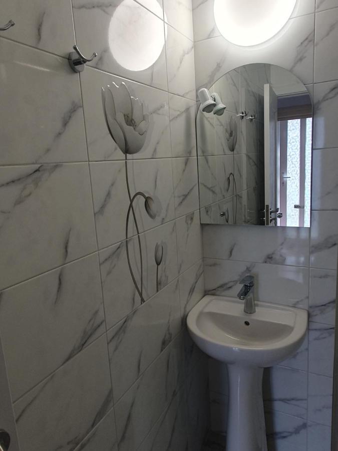 Vila Sunset 2 Aparthotel Galaţi Екстериор снимка